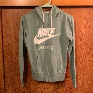 Nike Small fit Sweat Shirt